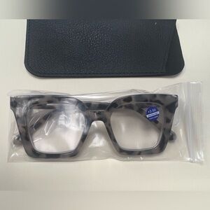 Tortoiseshell Square Glasses +3.50 with anti-blue light. pd62-64mm